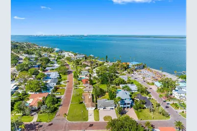 1794 Santa Barbara Drive, Dunedin, FL 34698 - Photo 49