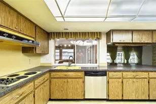 1116 N Riverhills Dr, Temple Terrace, FL 33617 - Photo 27