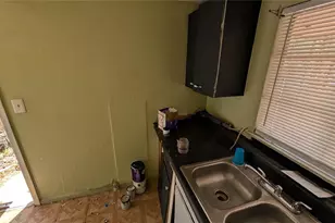 2801 W Cleveland St, Tampa, FL 33609 - Photo 29