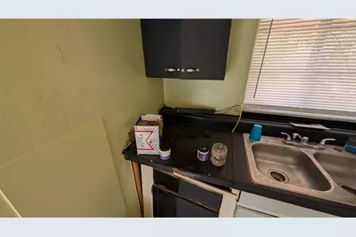 2801 W Cleveland Street, Tampa, FL 33609 - Photo 27