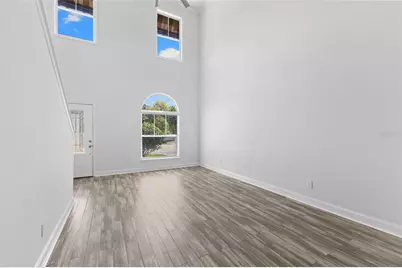 8704 Kenyon View Court, Tampa, FL 33614 - Photo 7