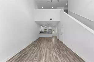 8704 Kenyon View Ct, Tampa, FL 33614 - Photo 5
