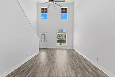 8704 Kenyon View Court, Tampa, FL 33614 - Photo 9