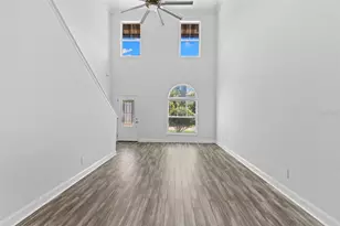 8704 Kenyon View Ct, Tampa, FL 33614 - Photo 9