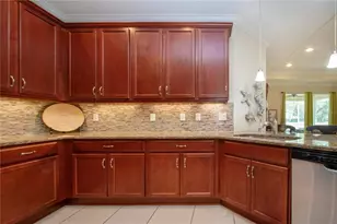 804 Chipper Dr, Sun City Center, FL 33573 - Photo 7