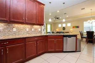 804 Chipper Dr, Sun City Center, FL 33573 - Photo 17