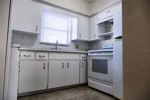 8056 30th Ave N, Saint Petersburg, FL 33710 - Photo 13