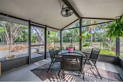 39048 Blue Jay Avenue, Zephyrhills, FL 33542 - Photo 5