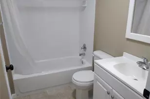 910 9th Ave SW, Largo, FL 33770 - Photo 27