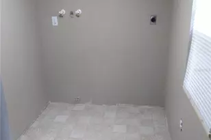 910 9th Ave SW, Largo, FL 33770 - Photo 19