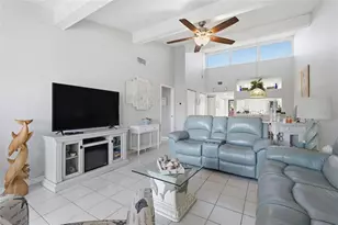 11650 Capri Cir S, Treasure Island, FL 33706 - Photo 15