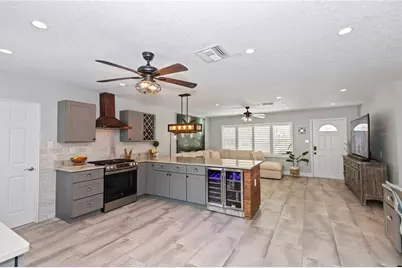 8347 41st Avenue N, Saint Petersburg, FL 33709 - Photo 17