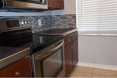 7609 Abbey Lane #B, Tampa, FL 33617 - Photo 11