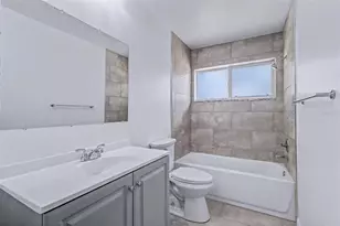 7901 3rd St N, Saint Petersburg, FL 33702 - Photo 27