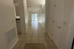 10132 Heather Sound Dr, Tampa, FL 33647 - Photo 9
