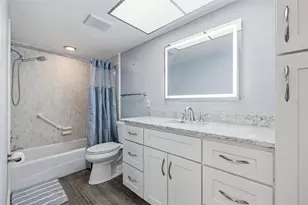 5220 Brittany Dr S, Saint Petersburg, FL 33715 - Photo 27