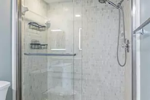 5220 Brittany Dr S, Saint Petersburg, FL 33715 - Photo 21