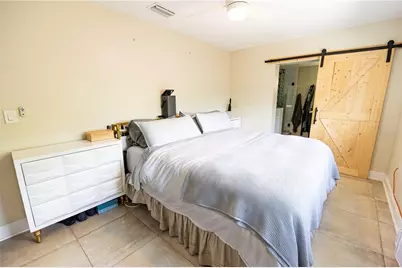 10904 N 15th Street, Tampa, FL 33612 - Photo 7