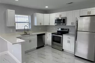 7813 Lakeshore Dr, Tampa, FL 33604 - Photo 3