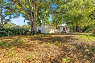 2161 NE Hillwood Ct, Clearwater, FL 33763 - Photo 39