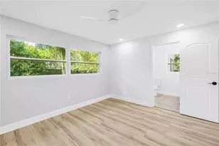 2161 NE Hillwood Ct, Clearwater, FL 33763 - Photo 23