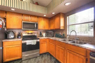 11561 Wellman Dr, Riverview, FL 33578 - Photo 15