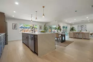 2370 Robyn Ct, Dunedin, FL 34698 - Photo 11