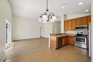 7613 Wood Violet Dr, Gibsonton, FL 33534 - Photo 11