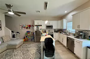 13201 Opal Ct, Largo, FL 33773 - Photo 7