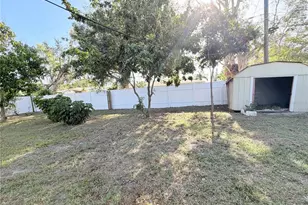 309 Kerry Dr, Clearwater, FL 33765 - Photo 9