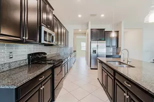 11721 Sunburst Marble Rd, Riverview, FL 33579 - Photo 7