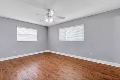 13176 Dorchester Drive, Seminole, FL 33776 - Photo 19