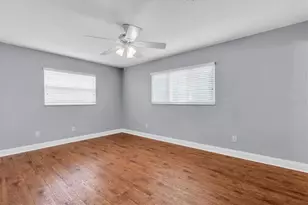 13176 Dorchester Dr, Seminole, FL 33776 - Photo 19