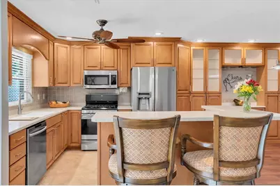 13176 Dorchester Drive, Seminole, FL 33776 - Photo 5