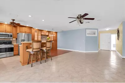 13176 Dorchester Drive, Seminole, FL 33776 - Photo 11