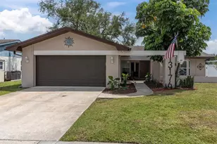 13176 Dorchester Dr, Seminole, FL 33776 - Photo 39
