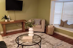 13176 Dorchester Dr, Seminole, FL 33776 - Photo 7