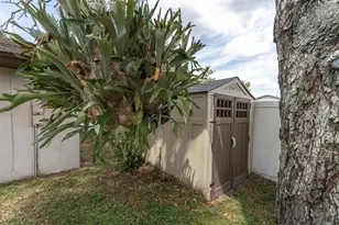 13176 Dorchester Dr, Seminole, FL 33776 - Photo 37
