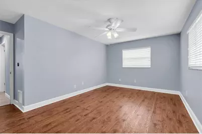 13176 Dorchester Drive, Seminole, FL 33776 - Photo 21