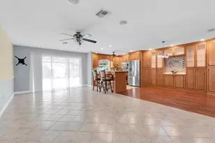 13176 Dorchester Dr, Seminole, FL 33776 - Photo 25