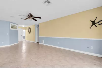 13176 Dorchester Drive, Seminole, FL 33776 - Photo 9