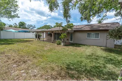 13176 Dorchester Drive, Seminole, FL 33776 - Photo 33