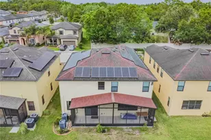 11027 Tahiti Isle Ln, Tampa, FL 33647 - Photo 3