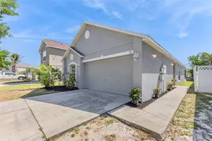 910 Brenton Leaf Dr, Ruskin, FL 33570 - Photo 13