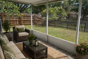 910 Brenton Leaf Dr, Ruskin, FL 33570 - Photo 9