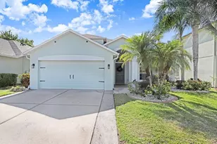 3915 Duke Firth St, Land O Lakes, FL 34638 - Photo 3
