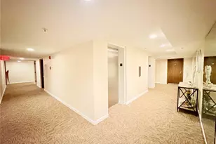 7430 Sunshine Skyway Ln S, Saint Petersburg, FL 33711 - Photo 3