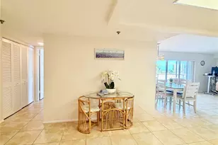 7430 Sunshine Skyway Ln S, Saint Petersburg, FL 33711 - Photo 7
