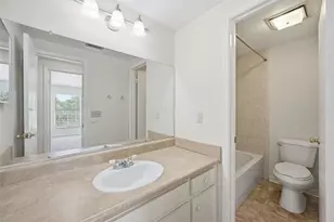 15602 Farnsworth Ln, Tampa, FL 33624 - Photo 19