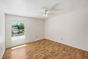 15602 Farnsworth Ln, Tampa, FL 33624 - Photo 21